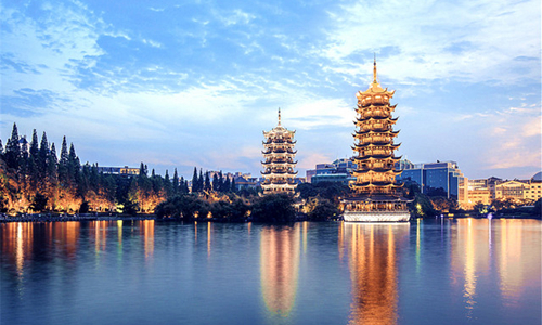 21 días Crucero por el Río Yangtsé Parque de las Pagodas Gemelas del Sol y la Luna
