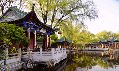 17 días Viajes del Patrimonio Mundial de China Parque del Lago Verde