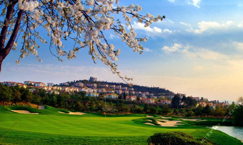 5 días Viajes de Golf en China Campo de Montaña de Kunming Spring City Golf & Lake Resort