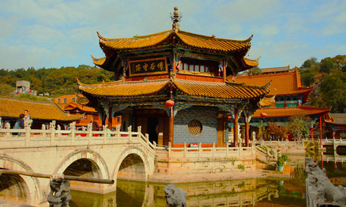 8 días Viajes de Minorías Étnicas Chinas Templo de Yuantong