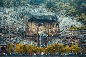 Templo de Fengxian de las Grutas de Longmen