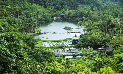 10 días Viajes de Lujo a China Zona Turística de la Selva Yanoda
