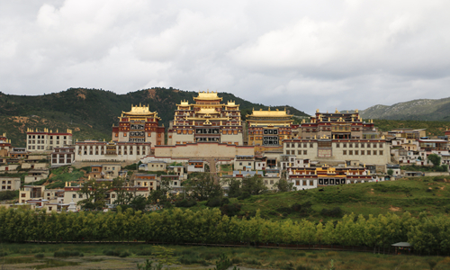 13 días Viajes de Minorías Étnicas Chinas Monasterio Ganden Sumtseling