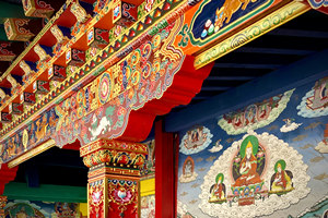 mural religioso del Monasterio de Ganden Sumtsenling