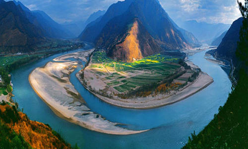 9 días Viajes a Yunnan Primera Curva del Río Yangtsé