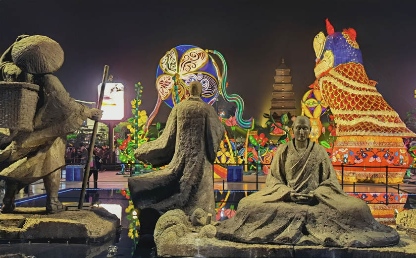 estatuas budistas de la Gran Pagoda del Ganso Salvaje